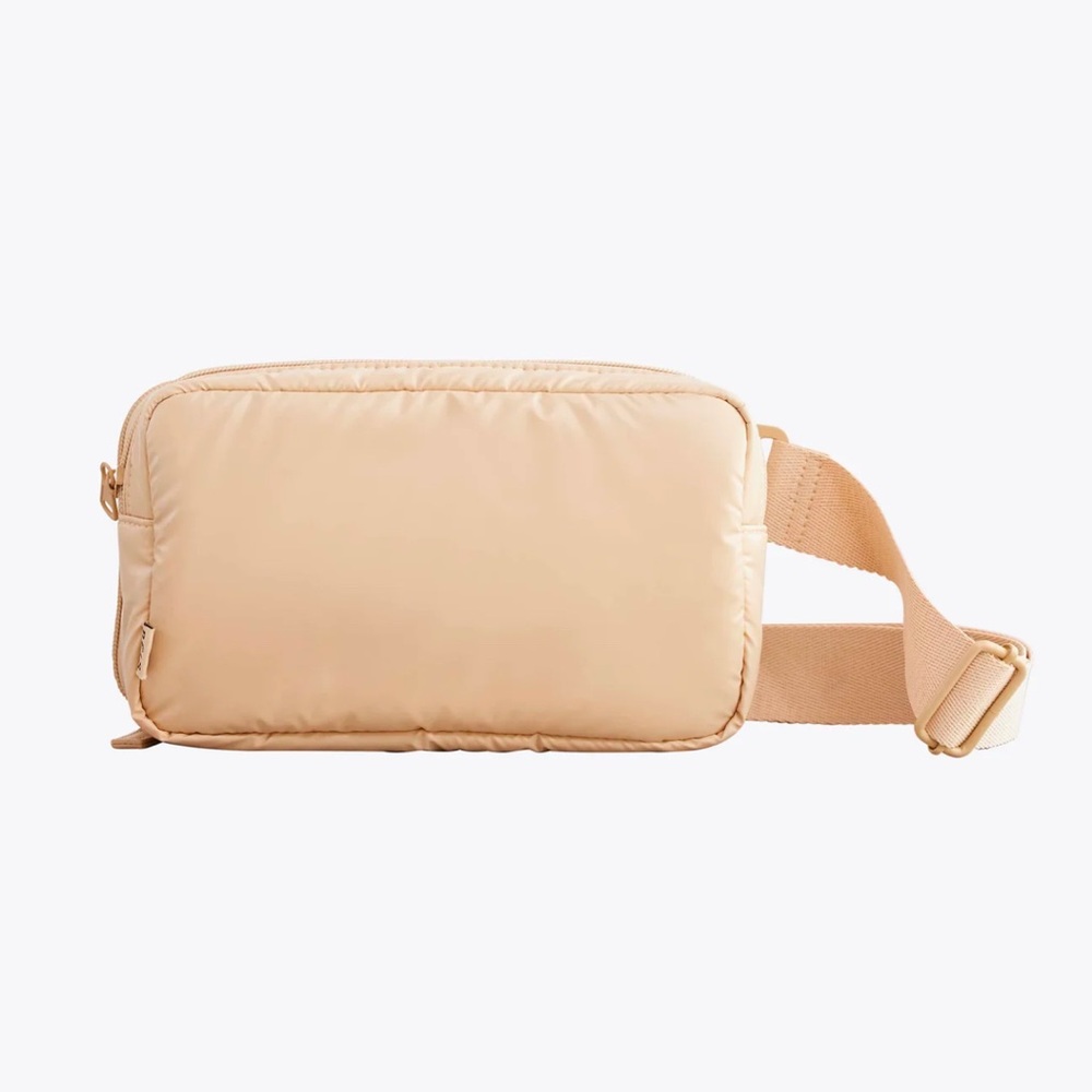 The Expandable Pouch in Beige